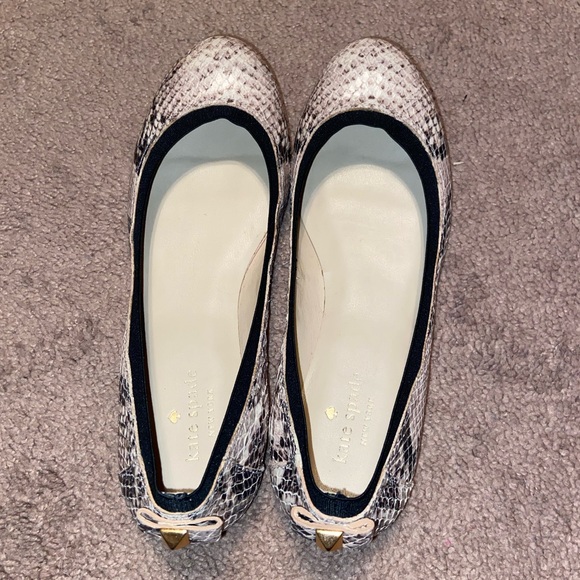 EUC Kate Spade Snakeskin Print Flats Size 7.5 - Picture 2 of 4